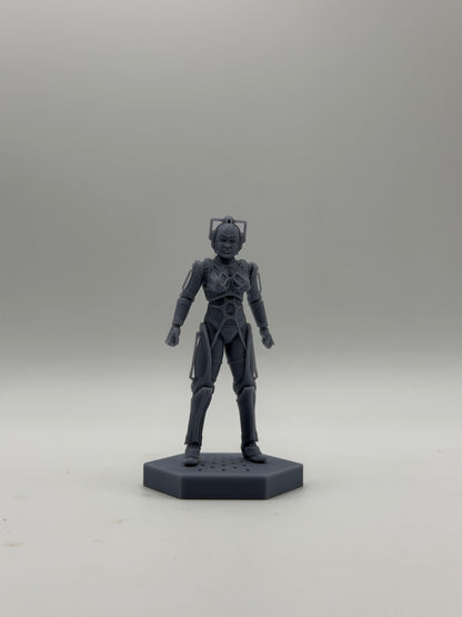 Cyber Woman (1:21)