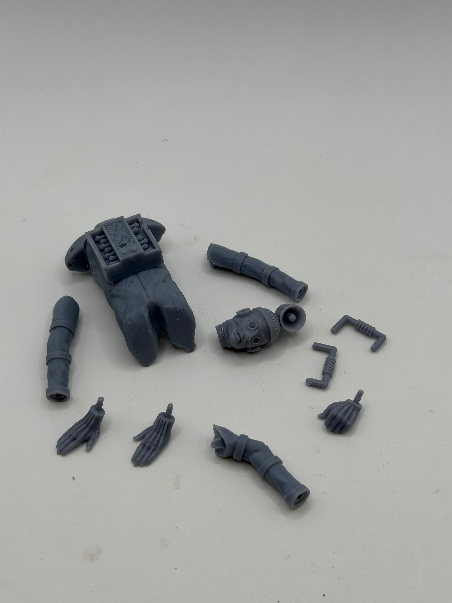 Cyberman: Gramm Figure Kit