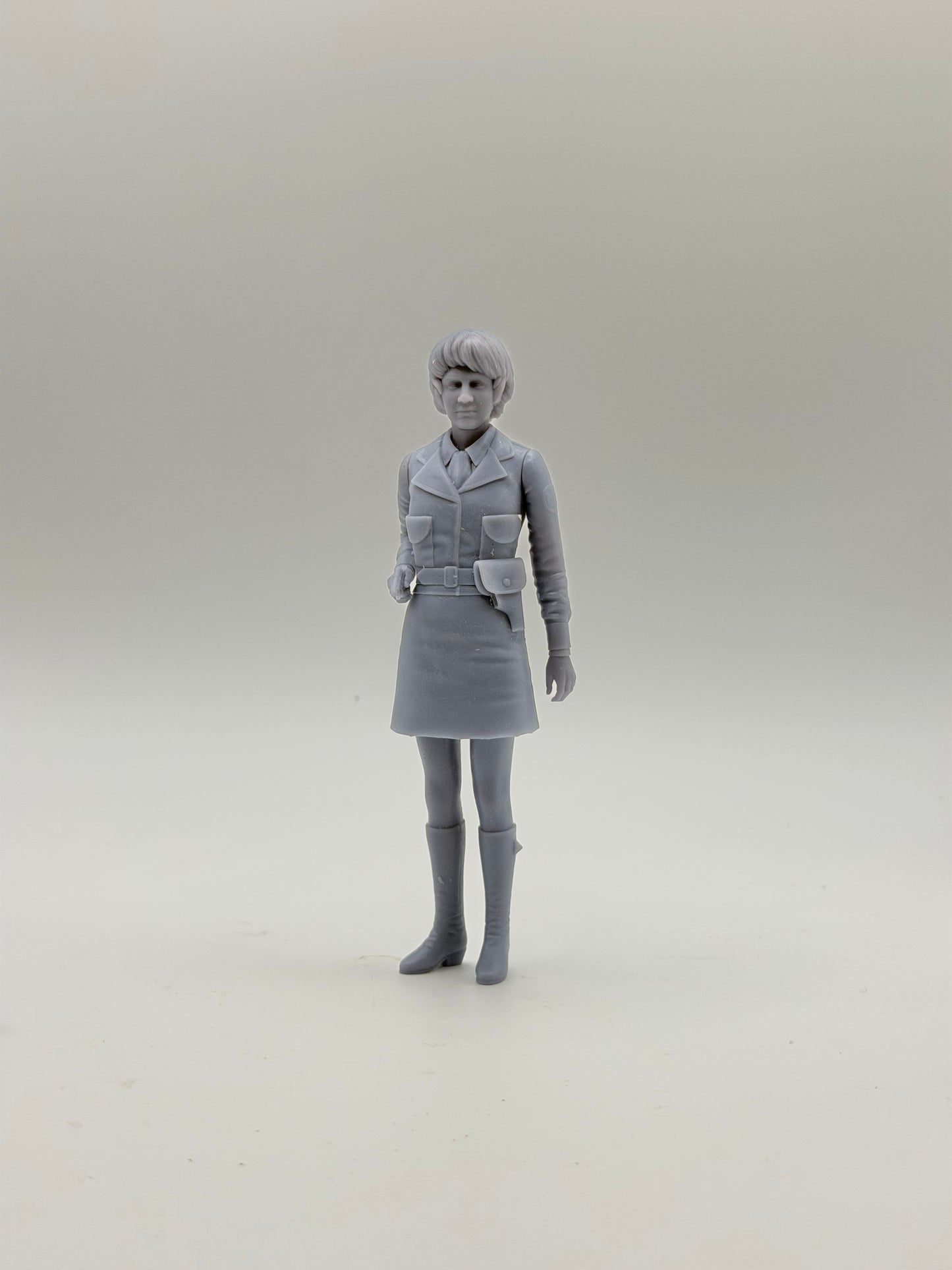 Liz Shaw - Section Leader Figure Kit (Inferno)